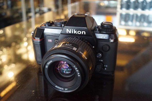 Nikon F-501 AF SLR + AF Nikkor 35-70mm lens