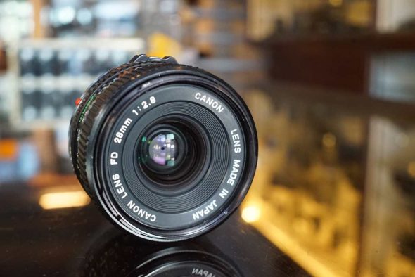 Canon FD 28mm f/2.8 newFD wide angle lens