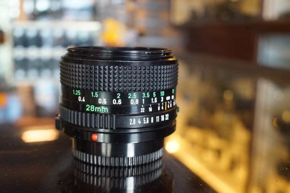 Canon FD 28mm f/2.8 newFD wide angle lens