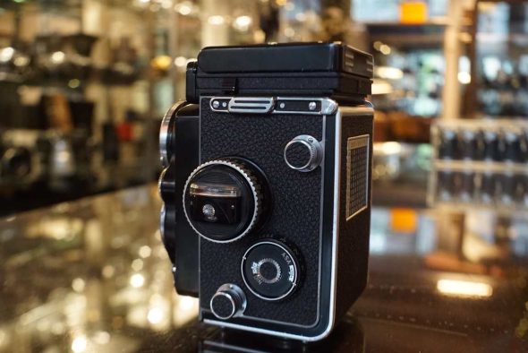 Rolleiflex 2.8F TLR camera with Planar 80/2.8 lenses