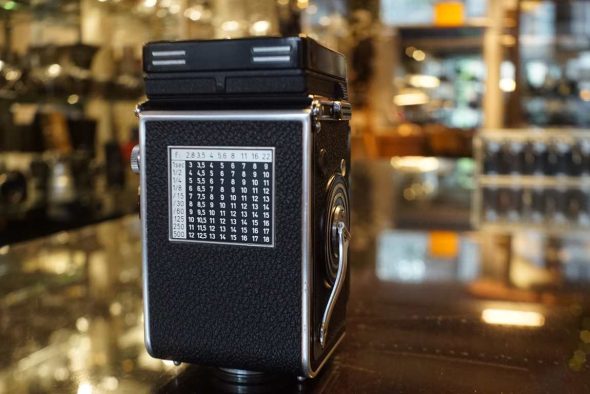 Rolleiflex 2.8F TLR camera with Planar 80/2.8 lenses