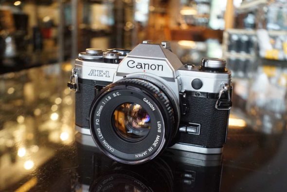 Canon AE-1 + FD 50mm f/1.8 SC kit