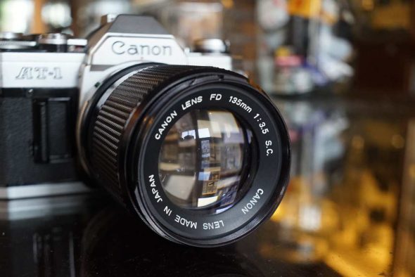 Canon AT-1 + FD 135mm f/3.5 SC OUTLET