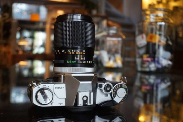 Canon AT-1 + FD 135mm f/3.5 SC OUTLET