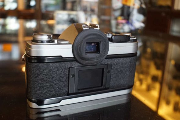 Canon AT-1 + FD 135mm f/3.5 SC OUTLET