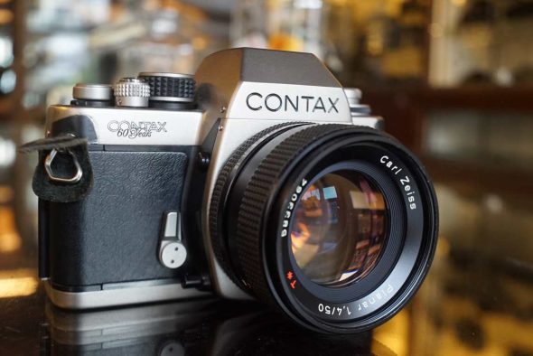 Contax S2 + Carl Zeiss 1:1.4 / 50mm