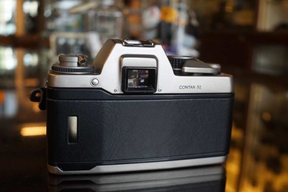 Contax S2 + Carl Zeiss 1:1.4 / 50mm