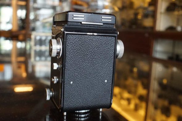 Yashica 635 TLR camera with Yashikor lens