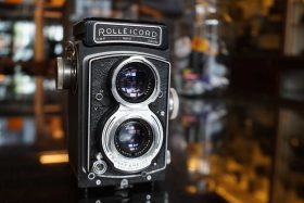 Rolleicord Va TLR camera w/ Xenar lens