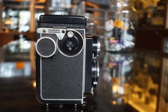 Rolleicord Va TLR camera w/ Xenar lens