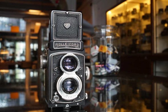 Rolleicord Va TLR camera w/ Xenar lens