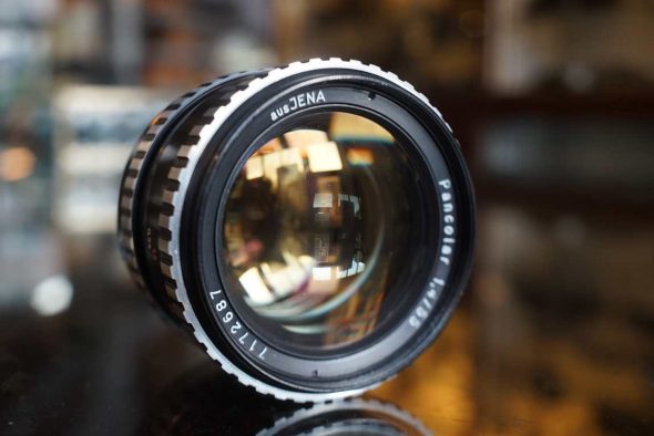 Carl Zeiss Jena Pancolar 55mm F/1.4 lens M42 mount + lenshood