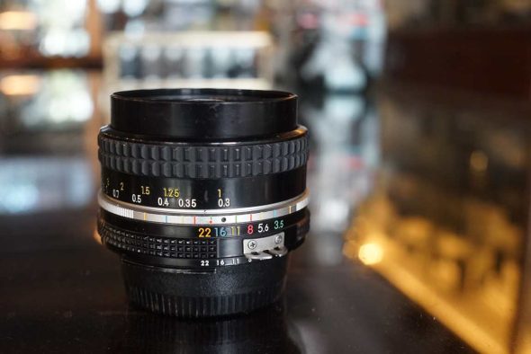 Nikon Nikkor 20mm F/3.5 AI lens