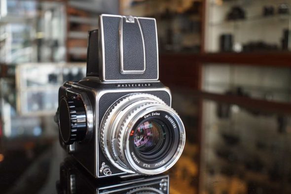 Hasselblad 500C/M + chrome 80mm F/2.8 T* coated lens and A12