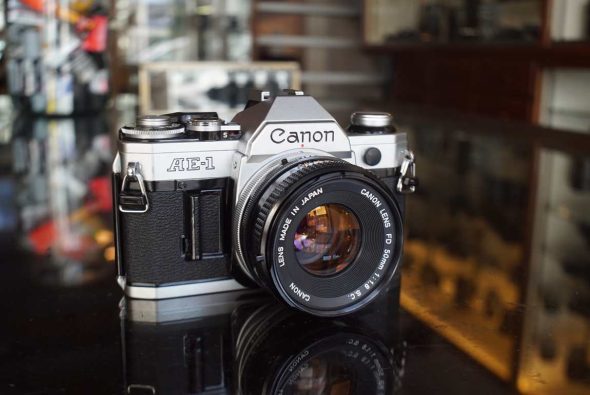 Canon AE-1 + Canon FD 50mm f/1.8 SC kit