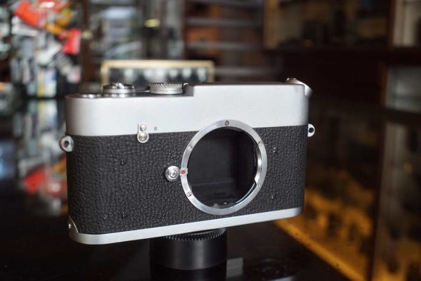 Leica MDa camera with data imprint connector