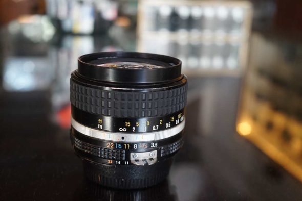 Nikon Nikkor 28mm F/3.5 AI-S lens