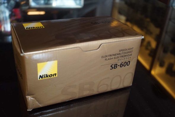 Nikon Speedlight SB-600 TTL flash boxed