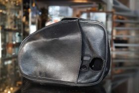 Leather pouch for Mamiya M645