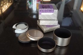 Contax G1/G2 lenshood & caps accessory lot