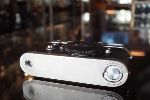 Leica M2 body