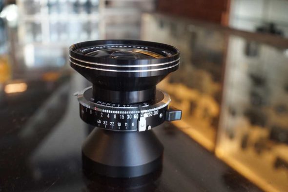 Schneider-Kreuznach Super-Angulon 75mm F/5.6 lens in Copal-No.0 shutter