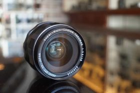 Pentax S-M-C Takumar 3.5 / 28mm M42 mount lens