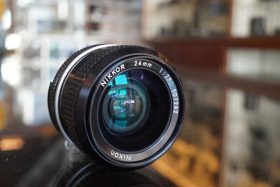 Nikon Nikkor 24mm f/2.8 AI