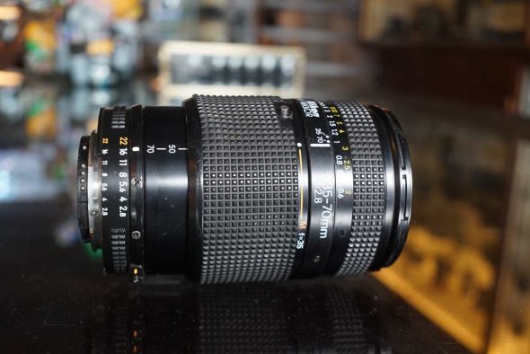 Nikon AF Nikkor 35-70mm F/2.8 lens