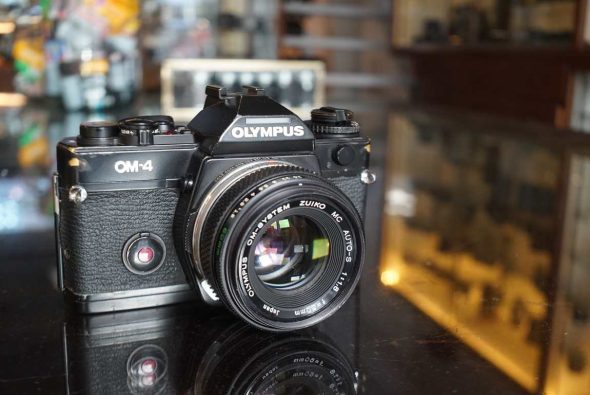 Olympus OM-4 kit + 50mm f/1.8 Zuiko MC