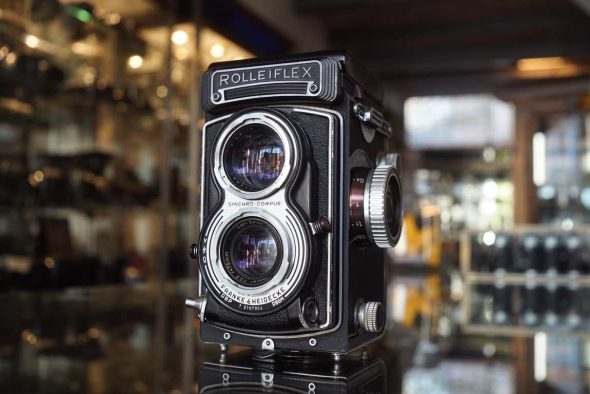 Rolleiflex T black with Tessar 75mm F/3.5 lens, serviced