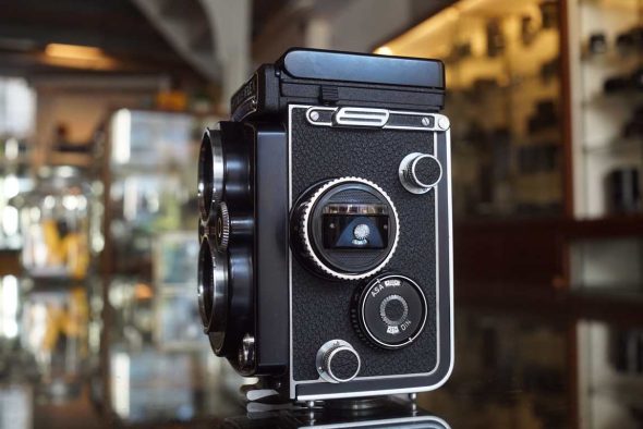 Rolleiflex 3.5F TLR camera, like new cosmetics and with CLA