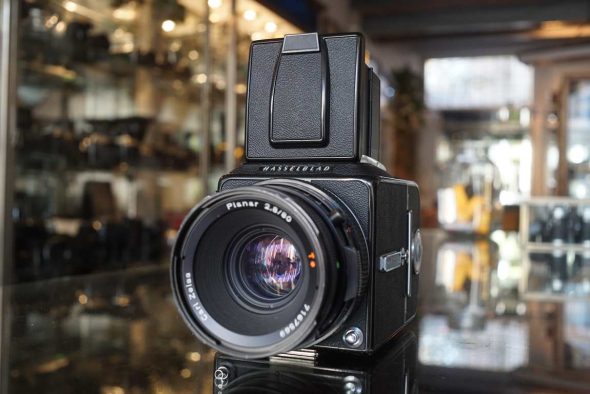 Hasselblad 500C/M black + 80mm F/2.8 CF + New A12 back