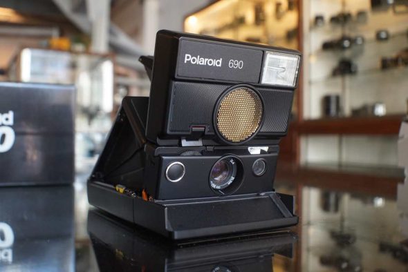 Polaroid 690 SLR Instant camera black, Japanese market, boxed