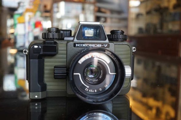 Nikonos V Olive Drab Green + Nikkor 35mm F/2.5 kit