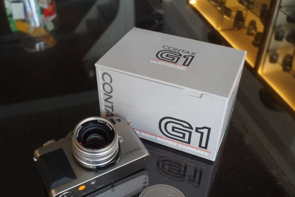Contax G1 body (green label) boxed with 45mm F/2 Planar T* lens