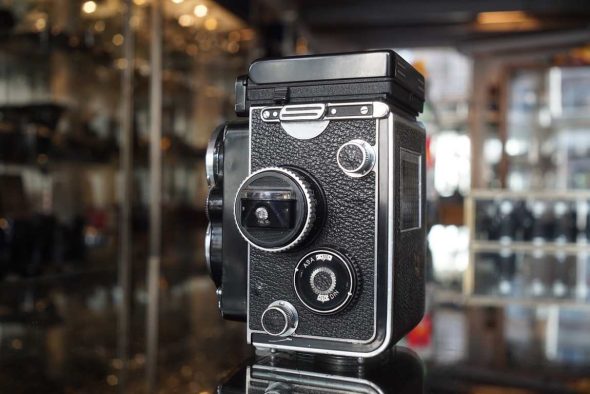 Rolleiflex 2.8F Xenotar, worn cosmetics