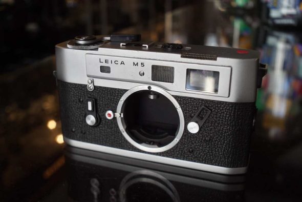 Leica M5 chrome, 3-lug body, for parts/repair