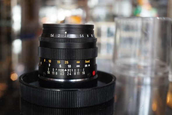 Leica Leitz Summilux 50mm F/1.4 black V2 + 12586 lenshood