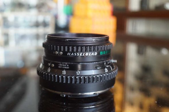 Hasselblad 80mm F/2.8 Planar T* lens, for parts/repair/OUTLET