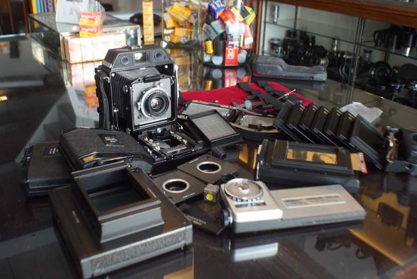 Horseman 985 camera outfit, full outfit case with many back and accessories