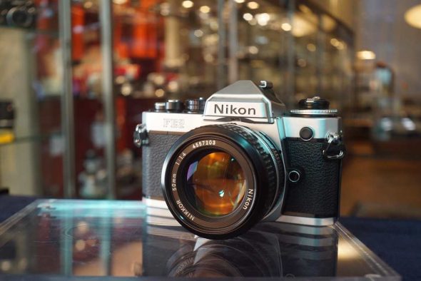 Nikon FE2 Chrome + Nikkor 50mm F/1.4 AI lens kit