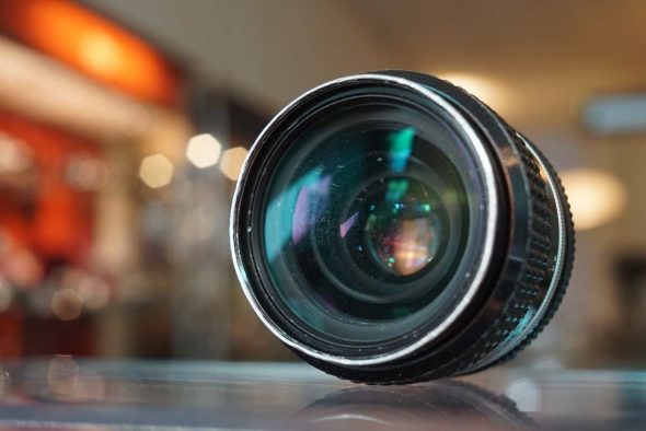 Nikon Nikkor 35mm f/2 AIS, WORN
