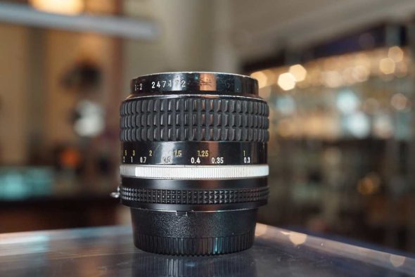 Nikon Nikkor 35mm f/2 AIS, WORN