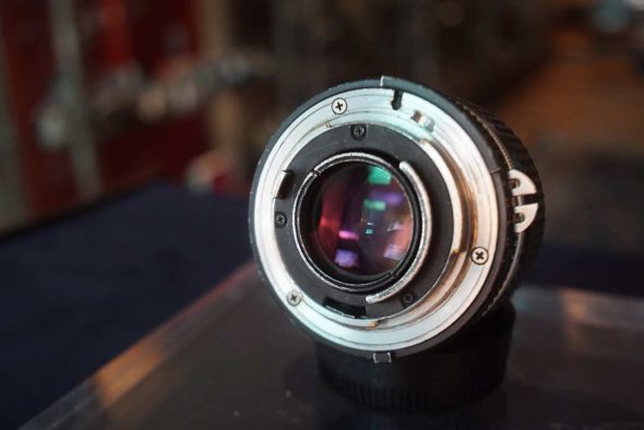 Nikon Nikkor 35mm f/2 AIS, WORN