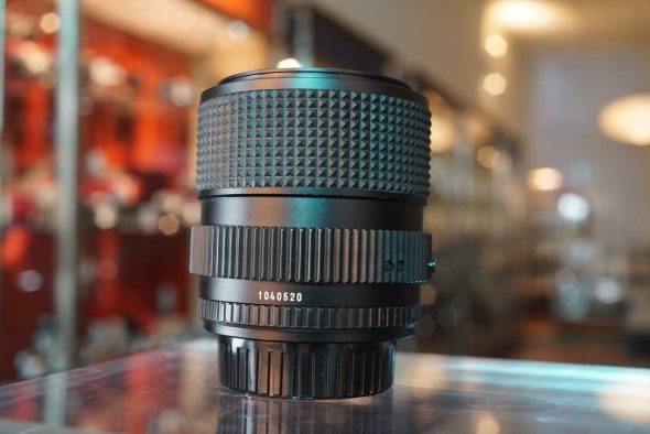 Minolta MD Zoom 35-70mm f/3.5 Macro version w/ hood