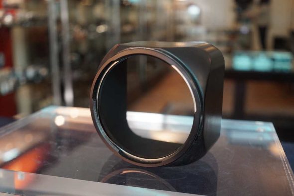 Hasselblad B50 lenshood for 150mm F/4 Sonnar lens