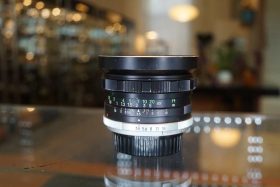 Minolta MC W.Rokkor-SG 28mm F/3.5 lens, early model