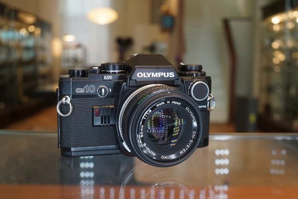Olympus OM10 Black + Zuiko 50mm f/1.8 + Manual adapter