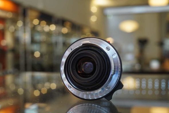 Voigtlander Color-Skopar 21mm F/4 Leica M lens